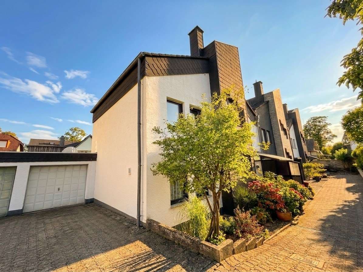 Gepflegtes Reihenendhaus mit Dachterrasse, Garten & XL-Garage in Kaldauen ( Unterdorf )