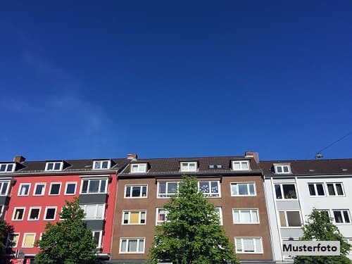 Mehrfamilienhaus mit Werkstattgebäude als Kapitalanlage