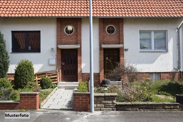 Ihr neues Zuhause mit Raum zum Leben - Doppelhaushälfte mit großem Grundstück