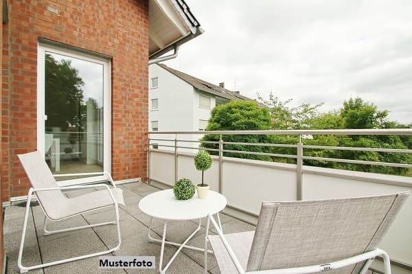 Familienfreundliche 3-Zimmer-Wohnung mit Balkon, Stellplatz & Einbauküche