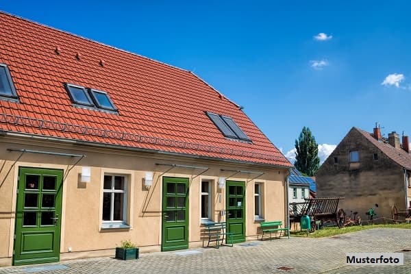 Ehem. Hofstelle - hier ist der Naturliebhaber gefragt