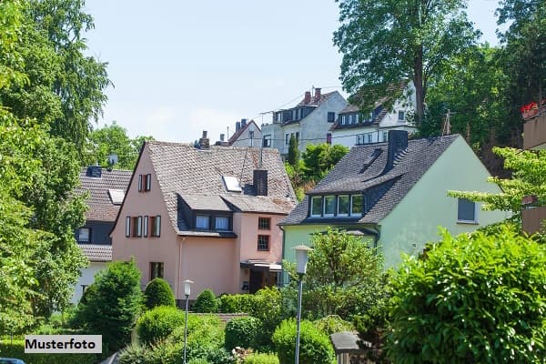 1½-Zimmer-Wohnung mit Stellplatz