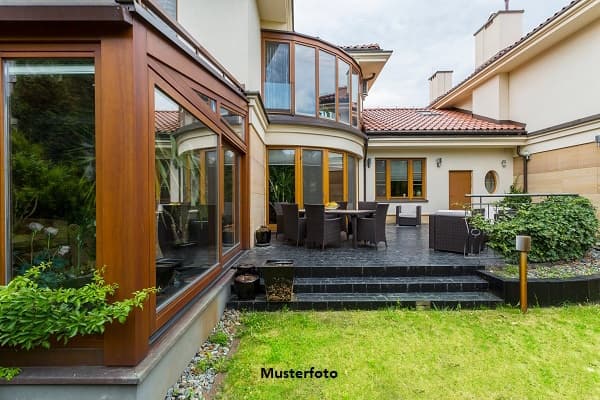 Solides Wohnhaus nebst Wintergarten in ruhiger Wohnlage
