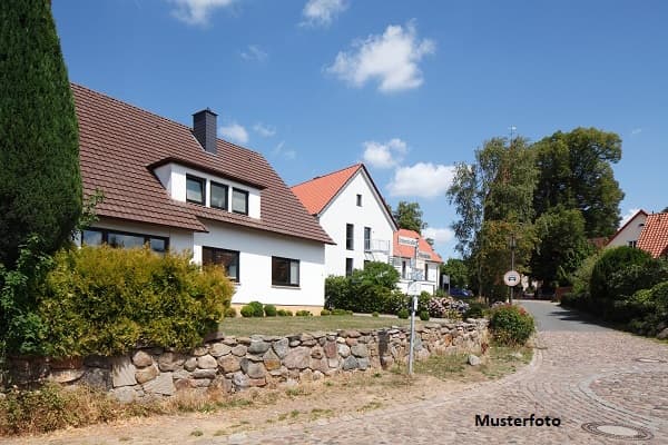 Einfamilienhaus mit überdachter Terrasse