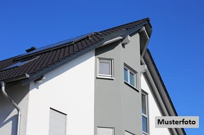 Wohnhaus-Ensemble - Einfamilien-, Ferienhaus, Garage, Heulager
