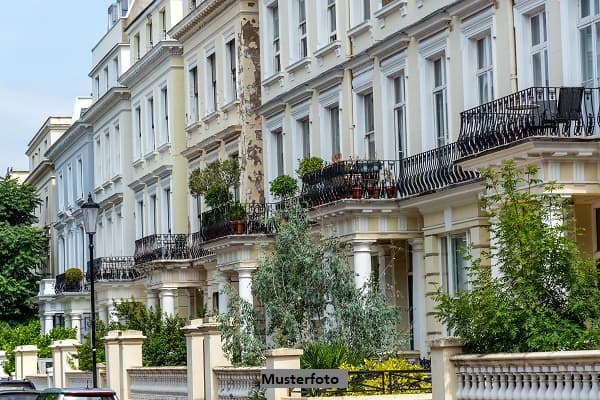 Mehrfamilienhaus mit Werkstattgebäude als Kapitalanlage