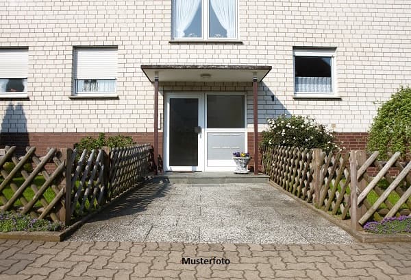 4-Zimmer-Wohnung nebst Balkon