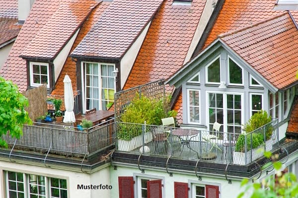 Familienfreundliche Dachgeschosswohnung mit sonniger Loggia