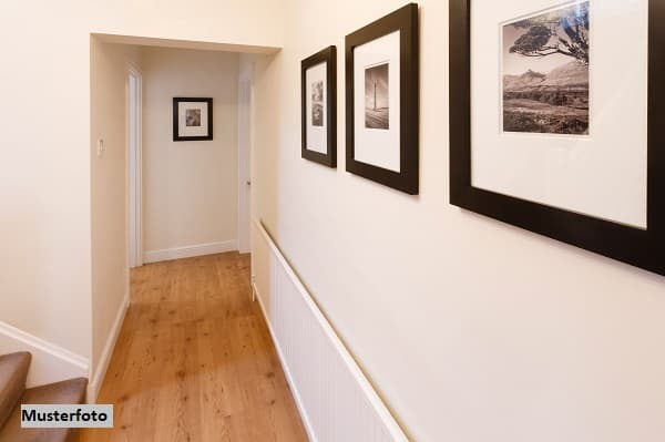 Maisonette-Wohnung im Altbau mit Terrasse, Garten und Stellplatz
