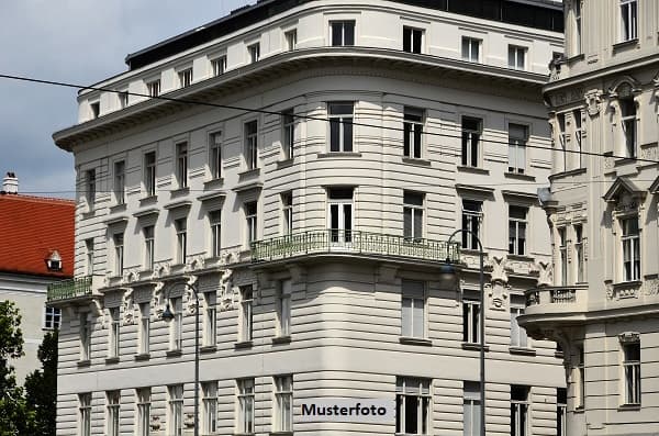Mehrfamilienhaus