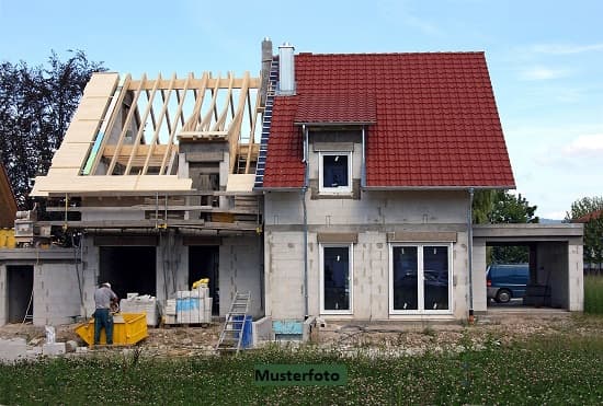 Kleiner Einfamilienhaus-Rohbau + provisionsfrei +