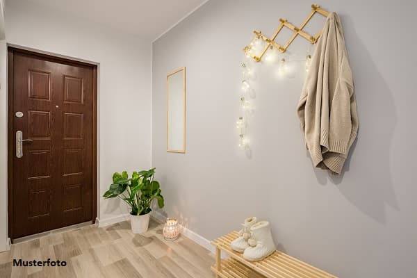 Komfortable 2-Zimmer-Wohnung mit Loggia - provisionsfrei