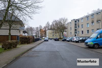 Mehrfamilienhaus mit 3 Wohnungen und Büroeinheit - provisionsfrei