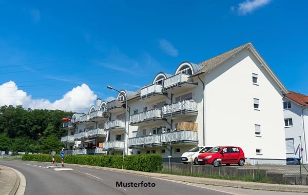 Freistehendes Mehrfamilienhaus mit 3 Wohnungen