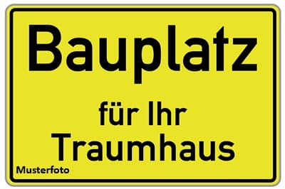 Grundstück mit Bodenplatte (für Vierfamilienhaus)