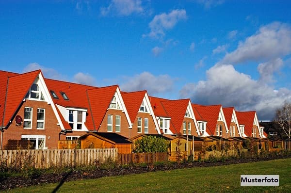 Ein Haus zum Ankommen - Reihenmittelhaus mit Wintergarten und Herz