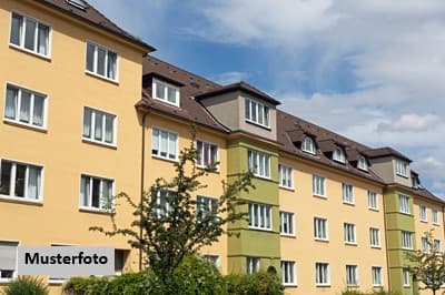 Freistehendes Mehrfamilienhaus mit 3 Wohnungen - Heimwerkerobjekt