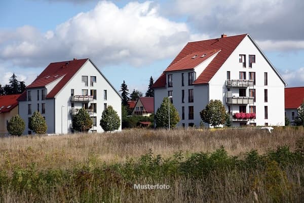 Wohn- und Geschäftshaus