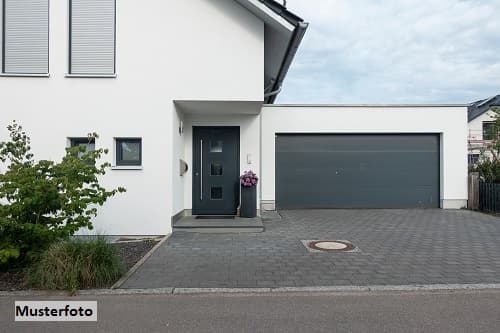 Reihenmittelhaus nebst Terrasse und Garten