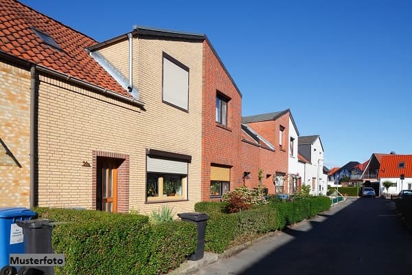 2-Familienhaus mit Einliegerwohnung in familienfreundlicher Wohnlage