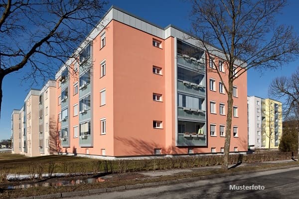 Fünffamilienhaus + Kapitalanlage +