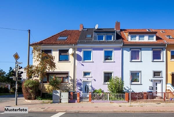 2-Familienhaus in landschaftlich reizvoller Region