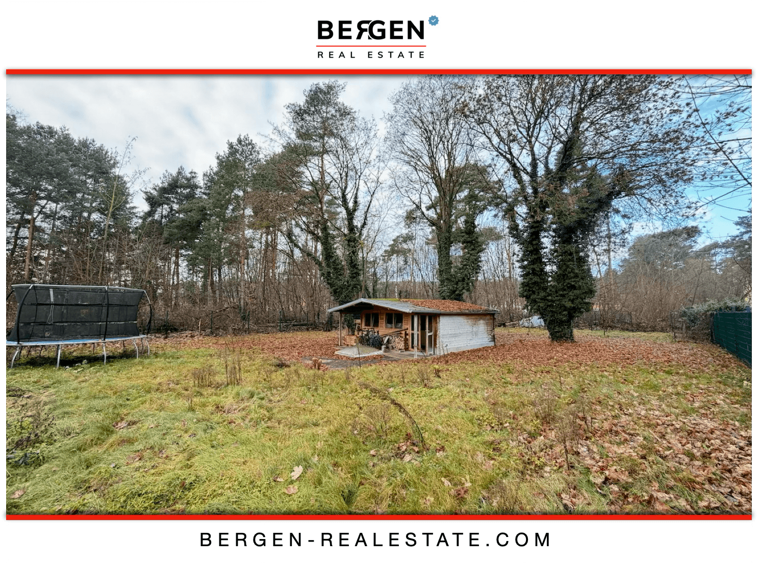 Baugrundstück mit genehmigter Perspektive - 905 qm Baugrund - Rückzugsort im Grünen