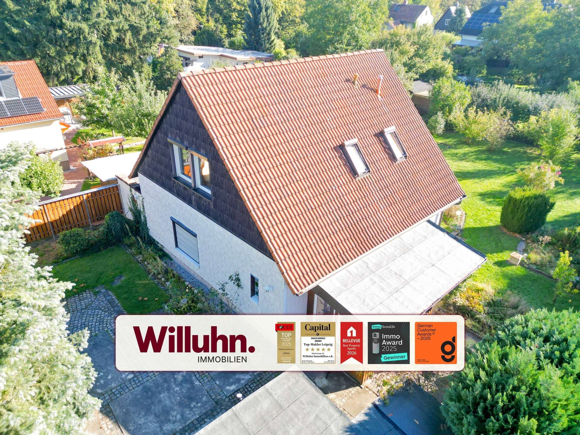 Renoviert & einzugsbereit | Traumhafter Garten | Garage & Carport**