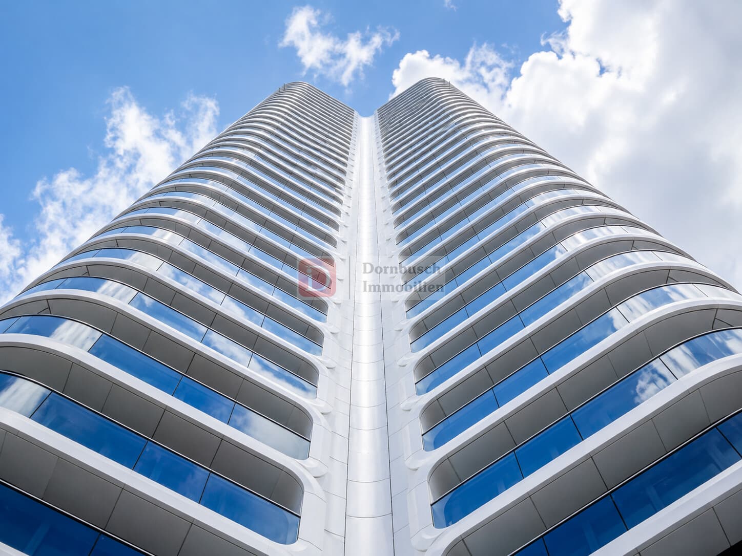Top!! Grand Tower - 37.OG - 2 Zi mit Westbalkon