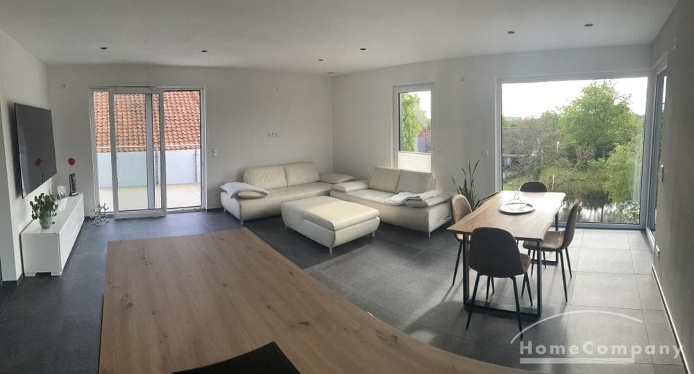 Sehr schöne, moderen 2 Zi.-Wohnung, Neubau, mit großer Terrasse.