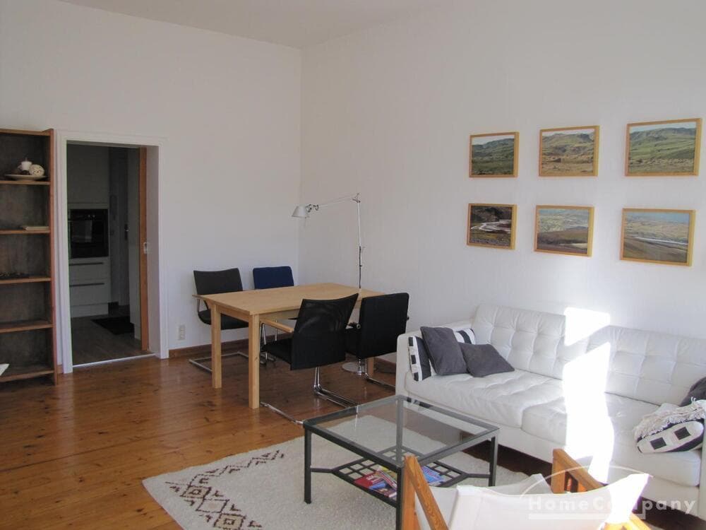 Sehr schöne 2 Zi.Whg. an der Oker, möbliert, 1. OG, mit großem Balkon.
