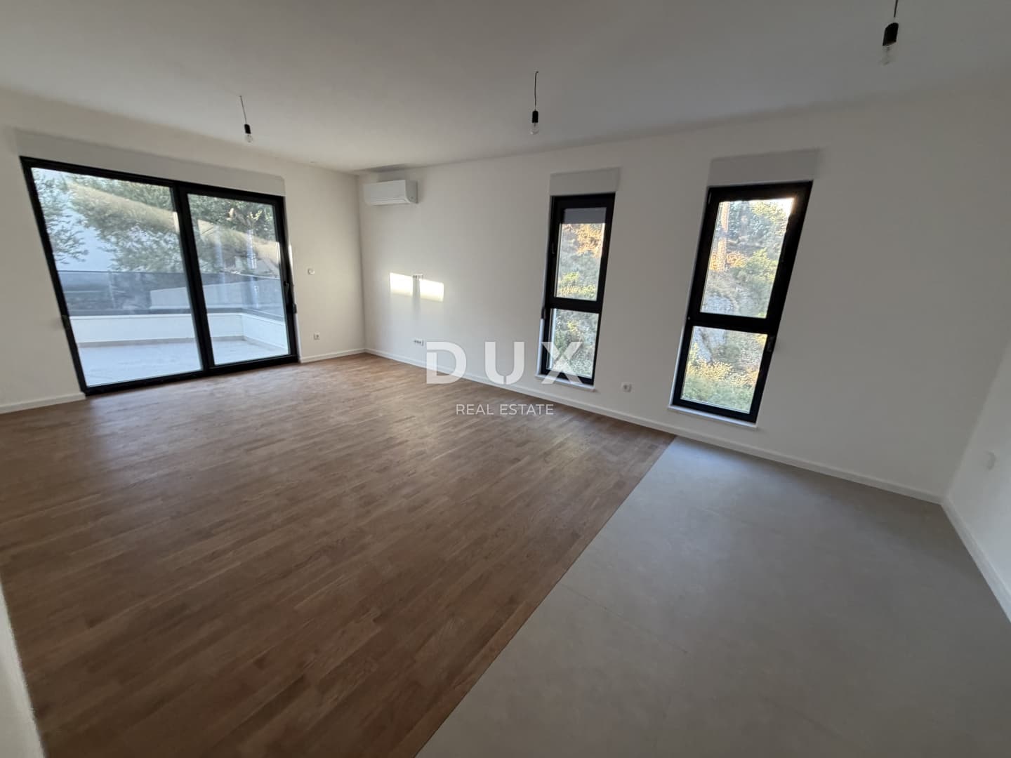 Podstrana, Strožanac, Drei-Zimmer-Wohnung, 85,77 m², 2 Garagenplätze