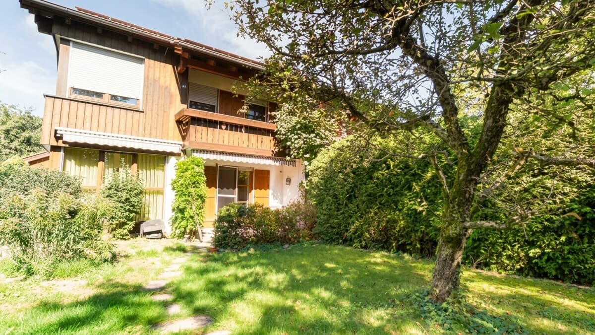 DHH - Ihr neues Zuhause in Freilassing – ca. 152 m² Wohnfläche, schöner Garten und viel Platz