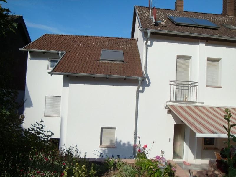 EFH / ELW! Viel viel Haus fürs Geld. Jede Menge Grün drumrum! Beste Lage - MEHRGENERATIONENHAUS!