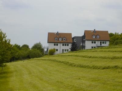 Schöne Apartmentwohnung in idyllischer, ruhiger Lage ab November