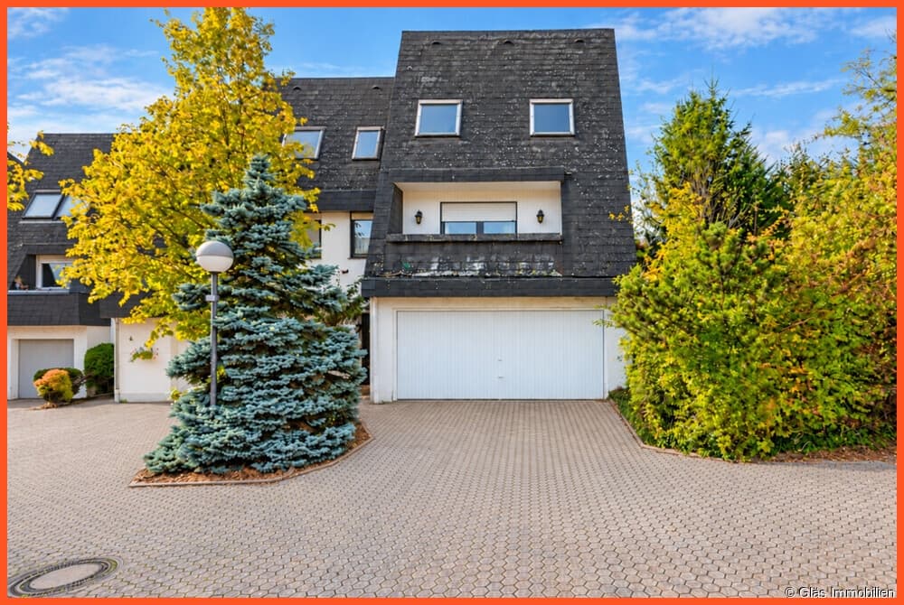 Sonnenhügel - Großzügiges Einfamilienhaus mit Doppelgarage und viel Platz zum Toben