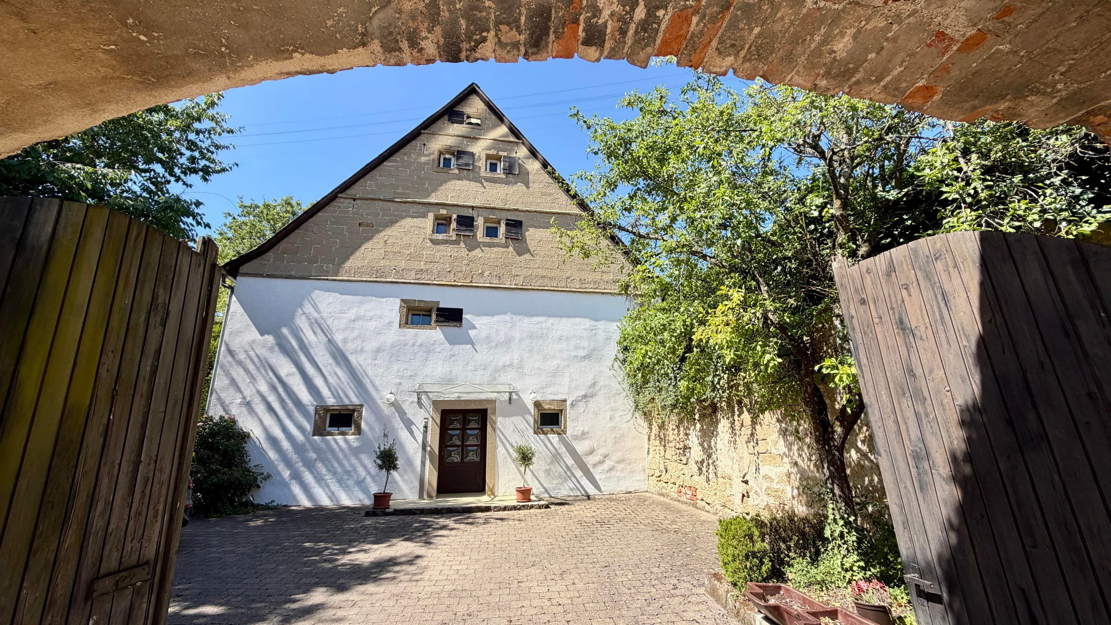 Historisches Juwel aus 1749 - Wohnen und Arbeiten unter einem Dach