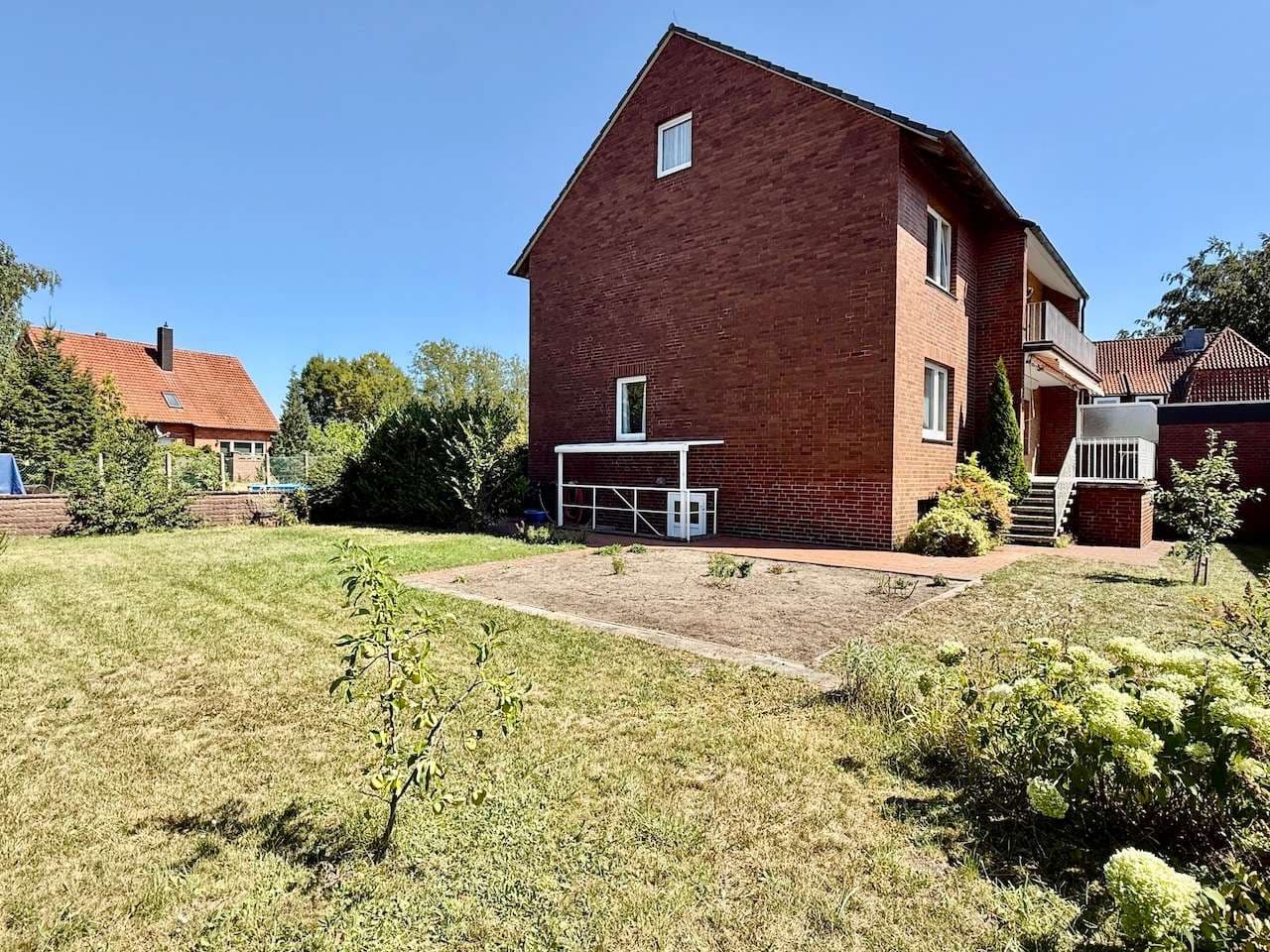 Großzügiges Einfamilienhaus mit vielfältigen Nutzungsmöglichkeiten in Helstorf