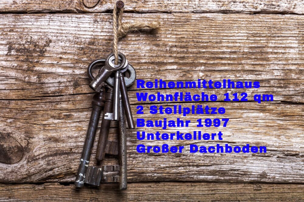 Reihenmittelhaus mit 4 Zimmer und Stellplatz sucht neue Familie, große Dachfläche und unterkellert!