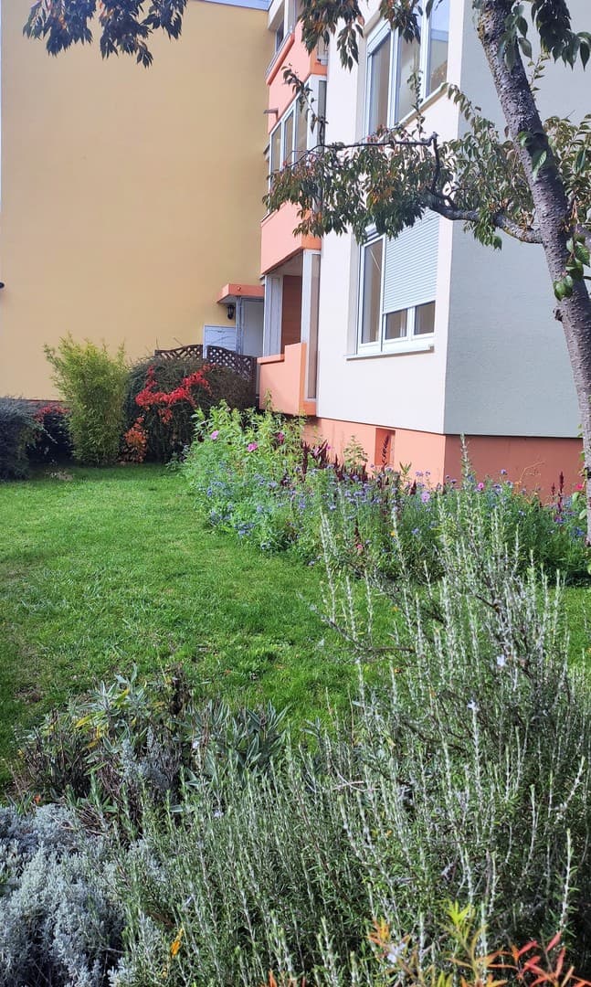 3 Zimmer Wohnung mit Gartenbenutzung