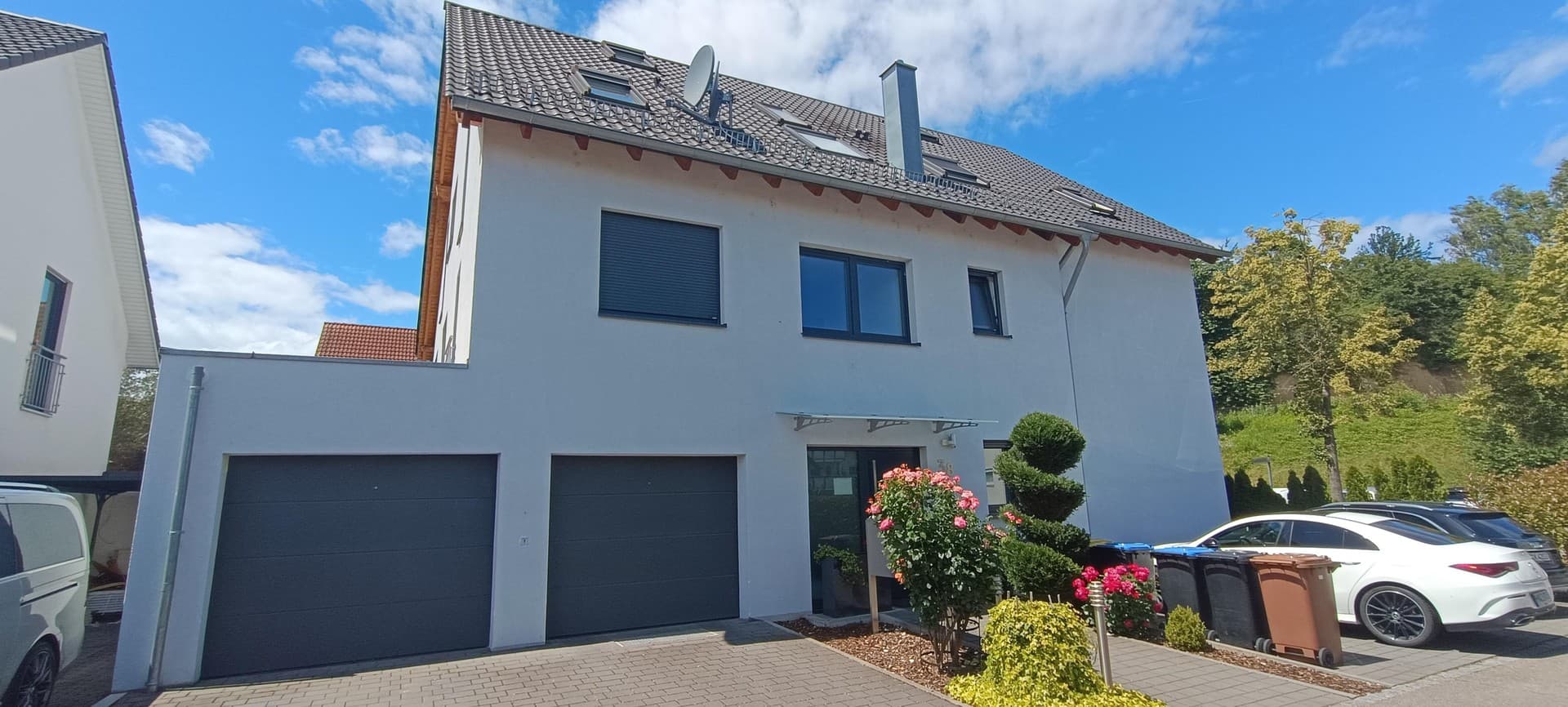 Großzügige Maisonette-Wohnung im Niedrigenergiehaus mit Blick ins Grüne