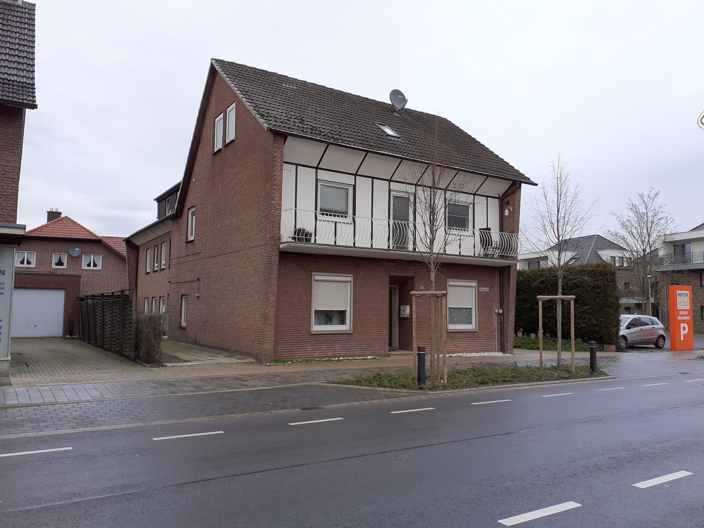 3 Zimmer DG Wohnung mit EBK in Rhede