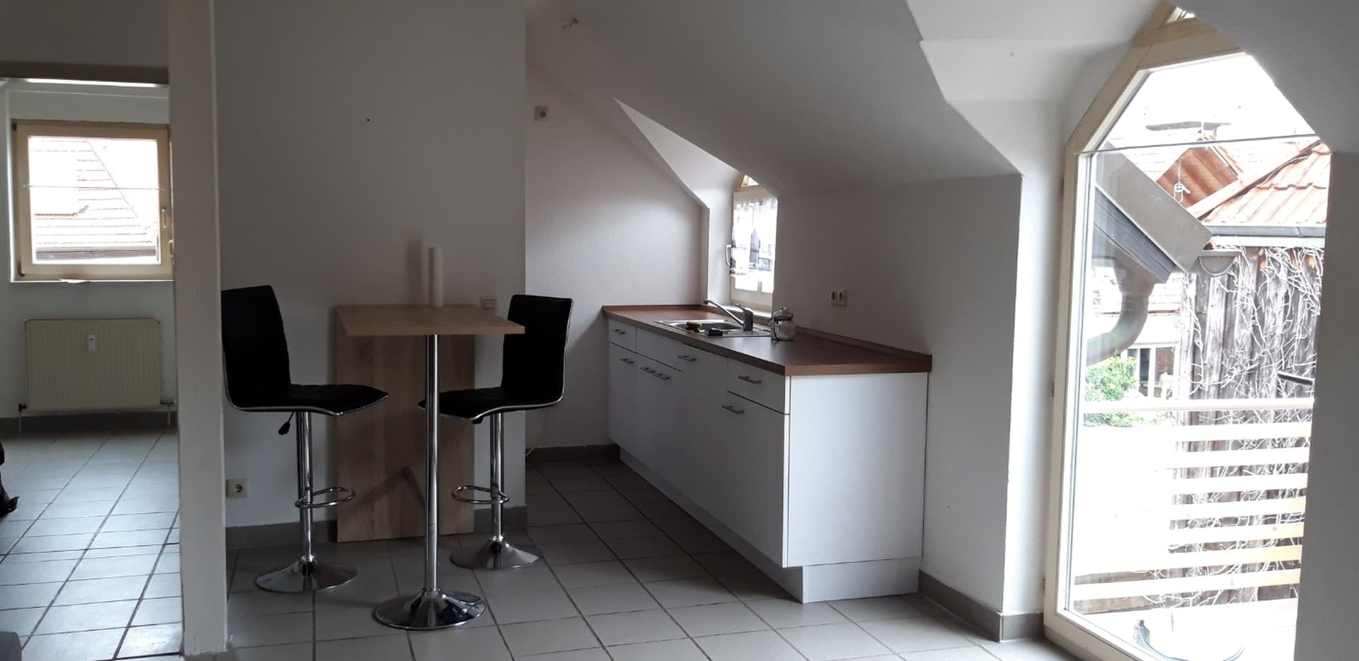 Gemütliche 2 ZKBB-Dachgeschosswohnung im Herzen von Bad Bergzabern