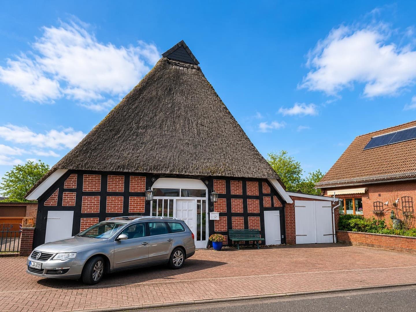 Wunderschönes Fachwerkhaus mit Reetdach in bester Lage Thedinghausens