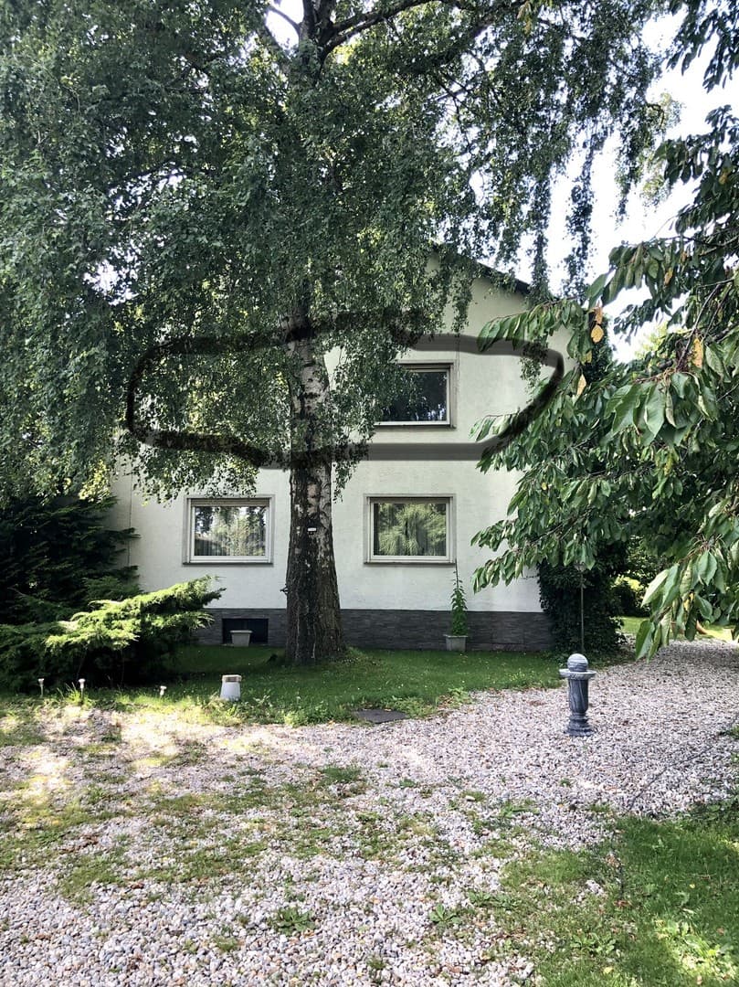 110 m2 Wohnung in einem Zweifamilienhaus