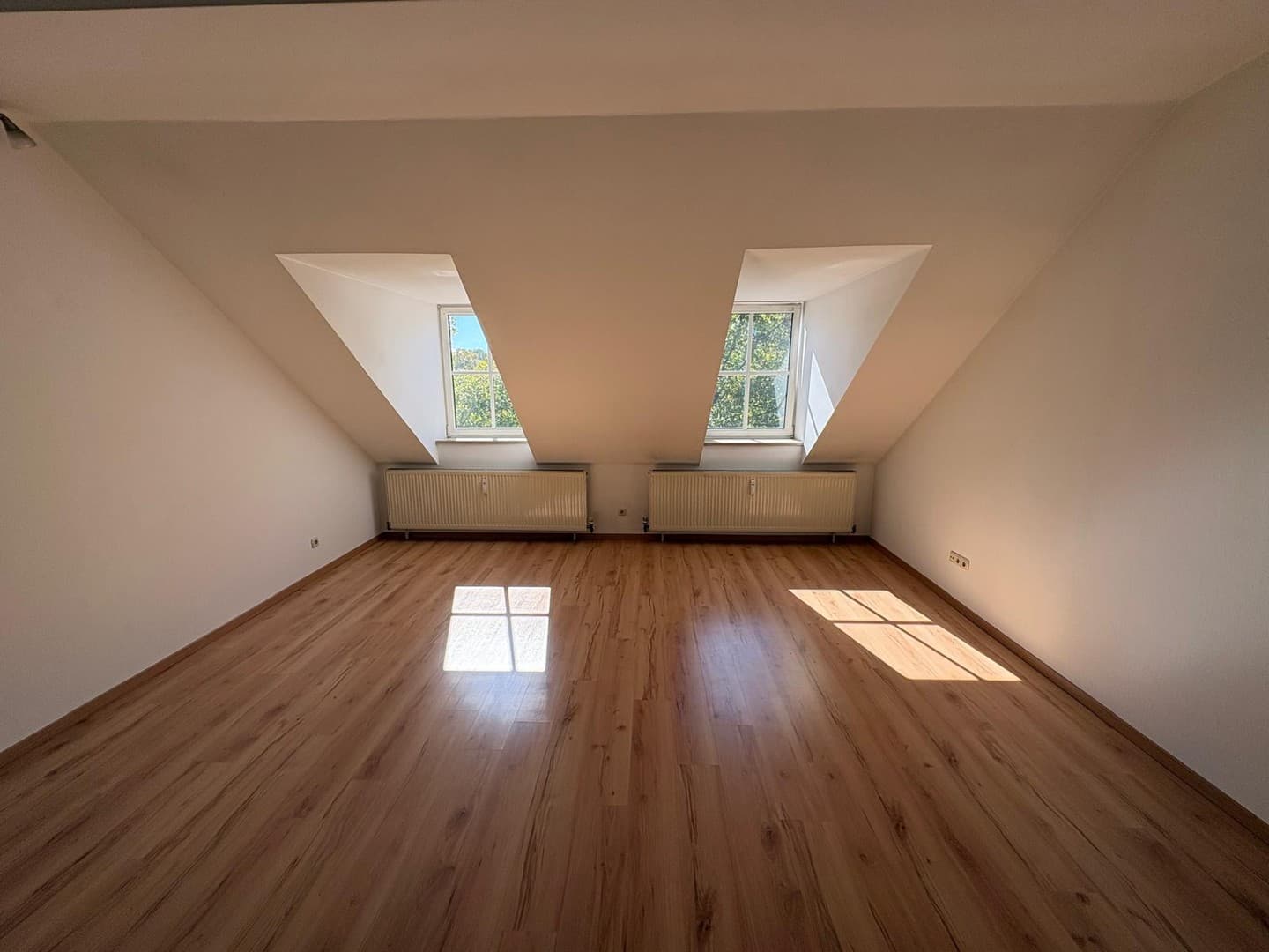 Gepflegte 3,5-Zimmer-Maisonette-Wohnung mit Garage in attraktiver Lage zwischen Innenstadt und Audi