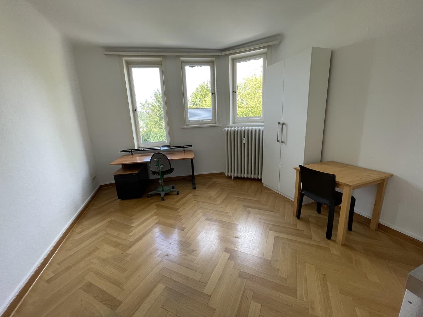 Ostviertel, An der Schillerwiese, Helles 1-Zimmer-Appartement, Teilmöbliert, 525€ warm, H52 E3