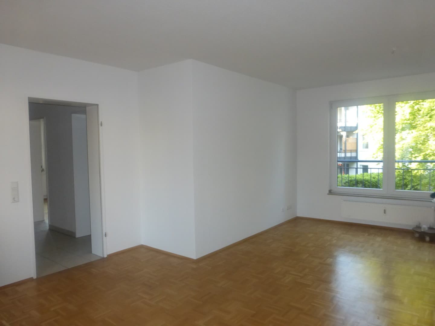 2 Zimmer-Whg. mit Balkon in Neuss Zentrum