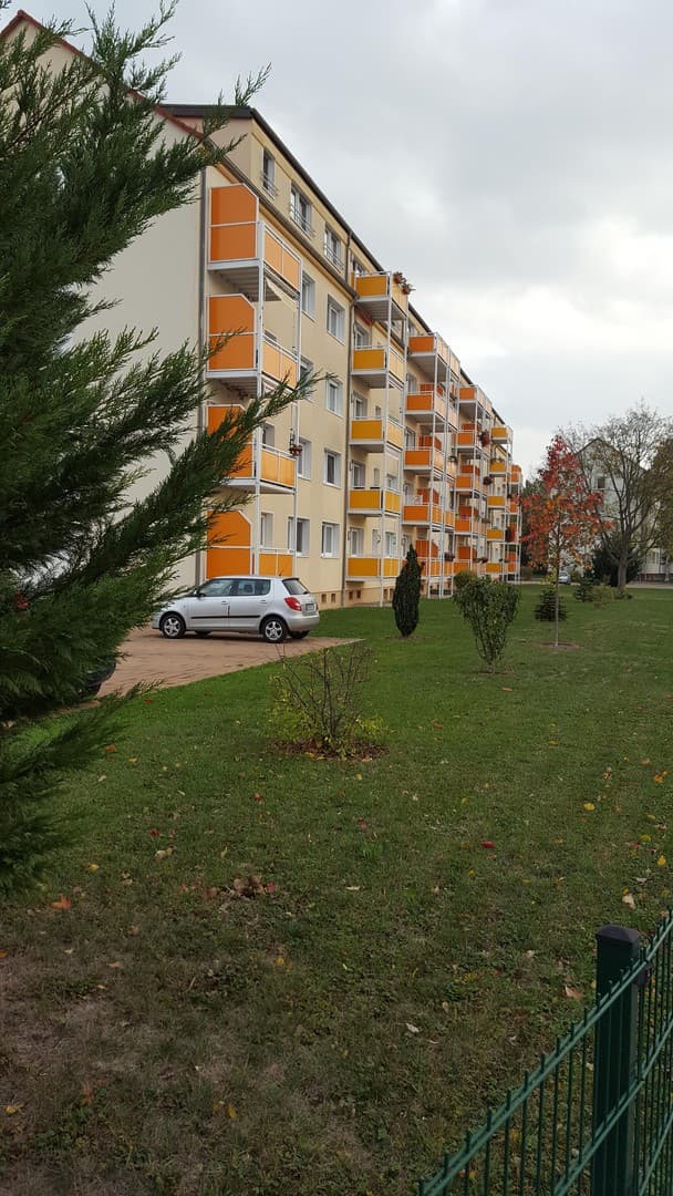 Gemütlich und hochwertig ausgestattete Wohnung mit Aufzug, Balkon