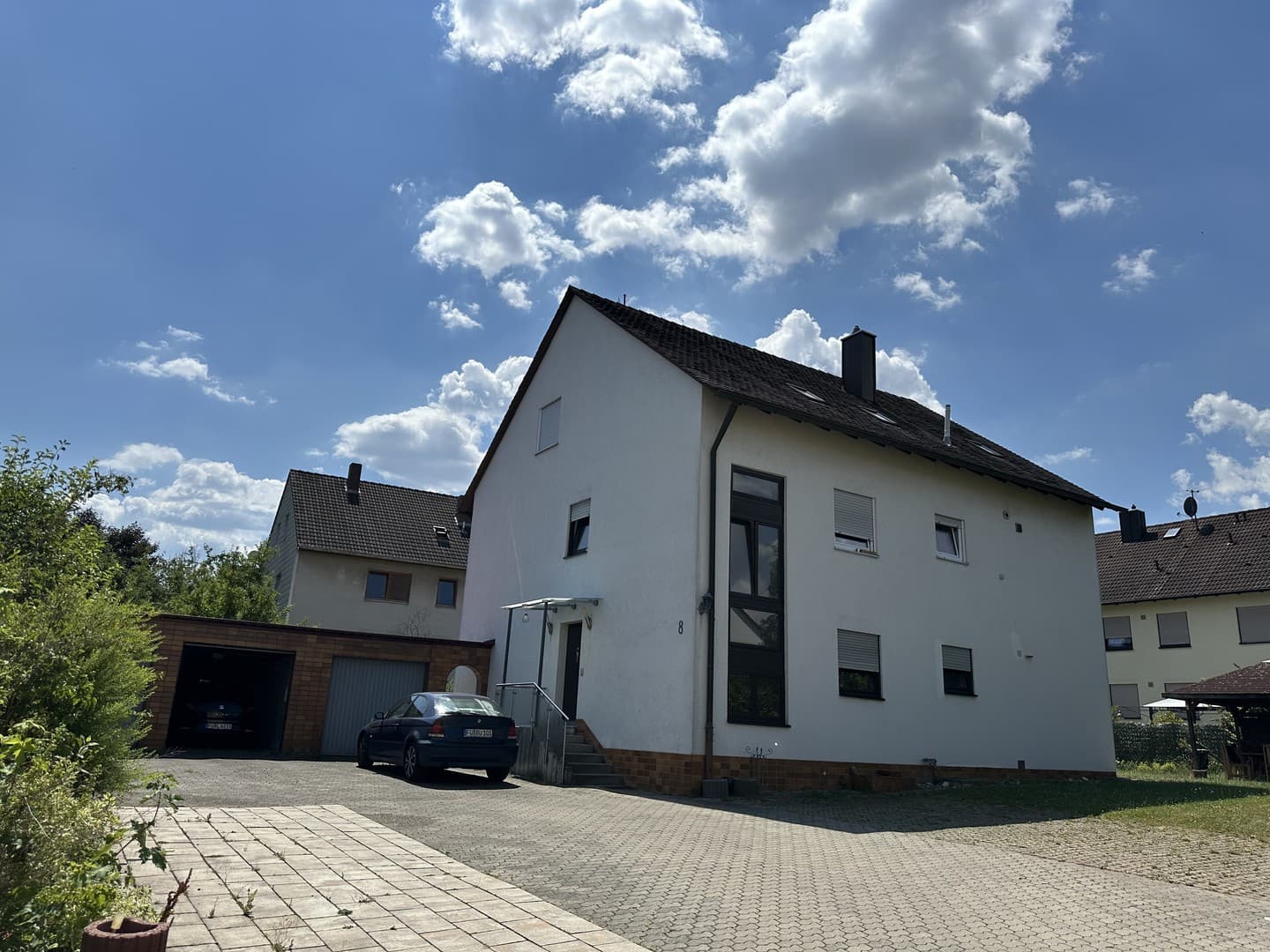 EG 4-Zi. Wohnung mit Terrasse, Garten & Garage